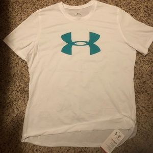 Women’s XL Under Armour short sleeve shirt NWT
